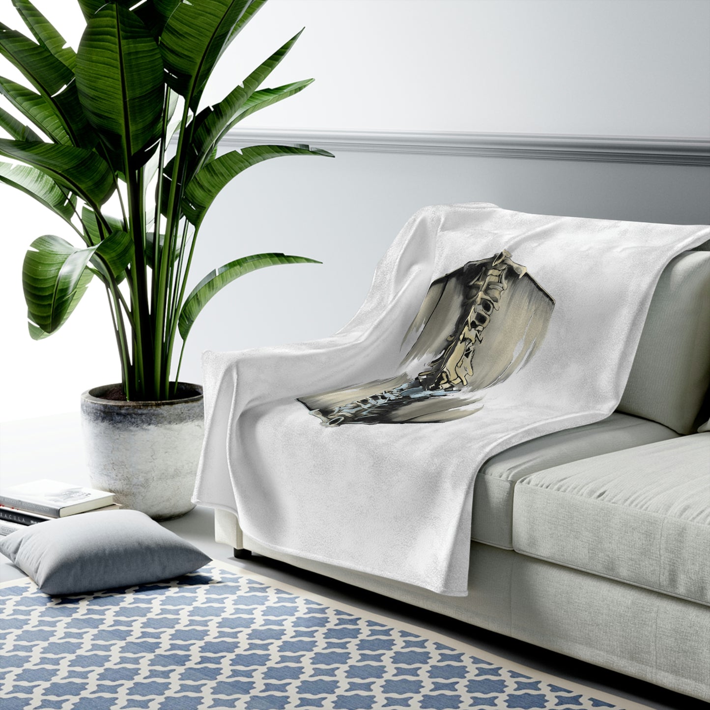 Totem White Velveteen Plush Blanket