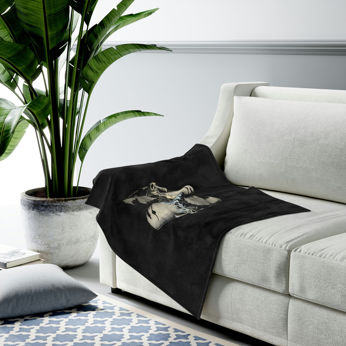 Totem Black Velveteen Plush Blanket