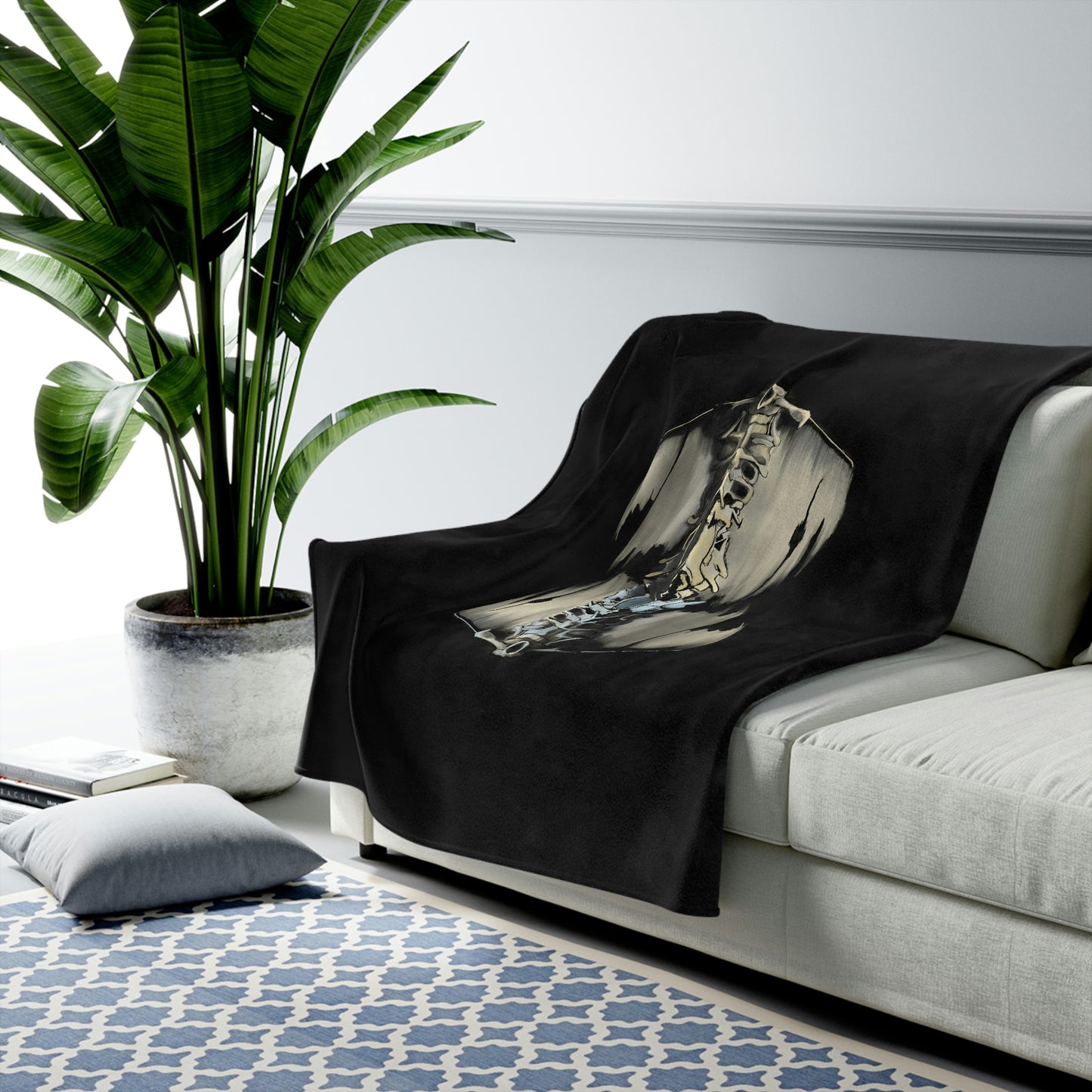 Totem Black Velveteen Plush Blanket