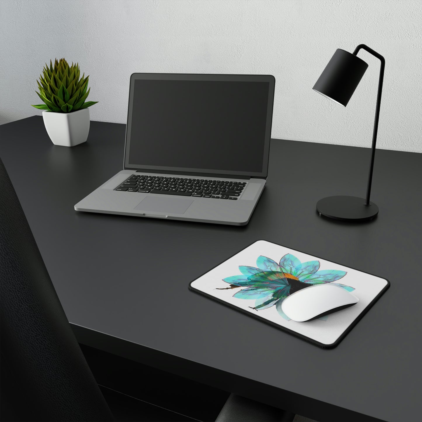 Bee in the Flower Non-Slip Mouse Pad
